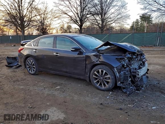 ✅ 2016 Nissan Altima SR • VIN: 1N4AL3AP4GC182535 • Lot: 95572085. Wystawiony na Copart z przebiegiem 81 358 mil. Bezpłatny archiwum sprzedaży aukcyjnych z USA i szczegółowy raport historii pojazdu na DreamBid. Zdjęcie 4.