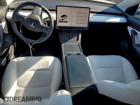✅ 2021 Tesla Model 3 Long Range • VIN: 5YJ3E1EB3MF936989 • Lot: 90812185. Wystawiony na Copart z przebiegiem 59 644 mil. Bezpłatny archiwum sprzedaży aukcyjnych z USA i szczegółowy raport historii pojazdu na DreamBid. Zdjęcie 8.