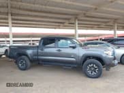 ✅ 2021 Toyota Tacoma SR5 • VIN: 3TMDZ5BN8MM120595 • Lot: 43269204. Wystawiony na IAAI z przebiegiem 27 368 mil. Bezpłatny archiwum sprzedaży aukcyjnych z USA i szczegółowy raport historii pojazdu na DreamBid. Zdjęcie 13.