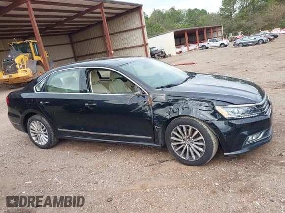 ✅ 2016 Volkswagen Passat SE • VIN: 1VWBT7A30GC026881 • Лот: 43391705. Опубликован ранее на IAAI с пробегом 85 537 миль. Бесплатный доступ к архиву аукционных продаж из США и подробный отчёт об истории автомобиля на DreamBid. Изображение 13.