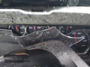 ✅ 2020 Chevrolet Silverado 1500 RST • VIN: 3GCUYEEDXLG409643 • Lot: 42335235. Wystawiony na IAAI z przebiegiem Nie podano. Bezpłatny archiwum sprzedaży aukcyjnych z USA i szczegółowy raport historii pojazdu na DreamBid. Zdjęcie 14.