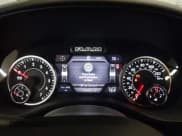 ✅ 2023 Ram 1500 Big Horn • VIN: 1C6SRFFT0PN589154 • Lot: 42560569. Wystawiony na IAAI z przebiegiem 24 061 mil. Bezpłatny archiwum sprzedaży aukcyjnych z USA i szczegółowy raport historii pojazdu na DreamBid. Zdjęcie 7.