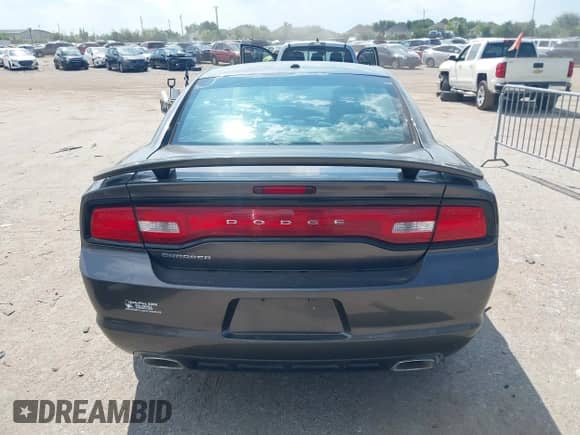 2014 Dodge Charger SXT Plus z VIN 2C3CDXHG2EH256675, wystawiony jako IAAI lot #43153204 z przebiegiem 139 843 mil mil oraz . Historia ofert i sprzedaży dostępna na DreamBid. Obrazek 16.