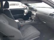 ✅ 2014 Dodge Challenger SXT • VIN: 2C3CDYAG7EH285802 • Lot: 41509045. Wystawiony na IAAI z przebiegiem 139 855 mil. Bezpłatny archiwum sprzedaży aukcyjnych z USA i szczegółowy raport historii pojazdu na DreamBid. Zdjęcie 5.