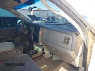 2005 Dodge 1500 SLT с VIN 1D7HA18N95J613036, выставлен на аукционе IAAI как лот 43498658 с пробегом 241 053 миль миль и . История ставок и продаж доступна на DreamBid. Изображение 5.