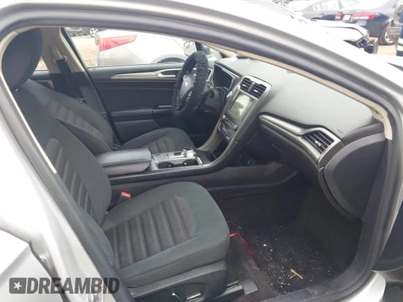 ✅ 2017 Ford Fusion SE • VIN: 3FA6P0H78HR173449 • Lot: 43209643. Listed on IAAI with 95,009 mi. Free auction sales archive from the USA and detailed vehicle history report at DreamBid. Image 5.