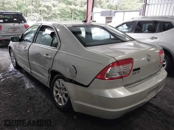 ✅ 2008 Mercury Milan • VIN: 3MEHM07Z38R663276 • Lot: 42468805. Listed on IAAI with 124,173 mi. Free auction sales archive from the USA and detailed vehicle history report at DreamBid. Image 6.