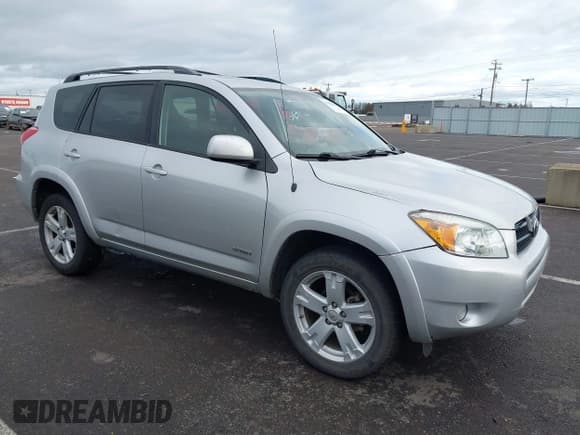✅ 2006 Toyota RAV4 Sport • VIN: JTMBD32V565004533 • Лот: 43911819. Опубликован ранее на IAAI с пробегом 166 173 миль. Бесплатный доступ к архиву аукционных продаж из США и подробный отчёт об истории автомобиля на DreamBid. Изображение 1.