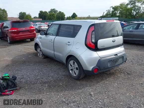 ✅ 2016 Kia Soul • VIN: KNDJN2A20G7844381 • Lot: 43328938. Wystawiony na IAAI z przebiegiem 174 100 mil. Bezpłatny archiwum sprzedaży aukcyjnych z USA i szczegółowy raport historii pojazdu na DreamBid. Zdjęcie 3.