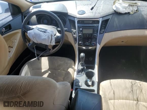 ✅ 2013 Hyundai Sonata GLS • VIN: 5NPEB4AC8DH635640 • Лот: 72411994. Опубликован ранее на Copart с пробегом Не указан. Бесплатный доступ к архиву аукционных продаж из США и подробный отчёт об истории автомобиля на DreamBid. Изображение 8.