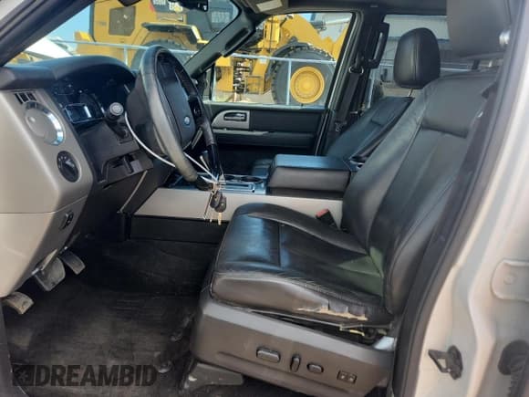 ✅ 2014 Ford Expedition Max Limited • VIN: 1FMJK2A52EEF62850 • Лот: 86255425. Опубликован ранее на Copart с пробегом 209 931 миль. Бесплатный доступ к архиву аукционных продаж из США и подробный отчёт об истории автомобиля на DreamBid. Изображение 7.