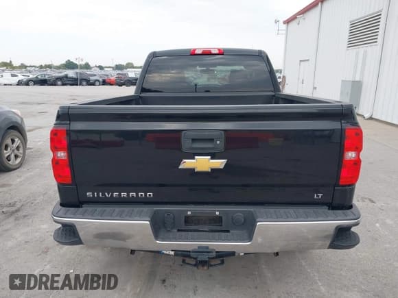 ✅ 2018 Chevrolet Silverado 1500 LT • VIN: 1GCVKREHXJZ143263 • Лот: 43457459. Опубликован ранее на IAAI с пробегом 136 002 миль. Бесплатный доступ к архиву аукционных продаж из США и подробный отчёт об истории автомобиля на DreamBid. Изображение 17.