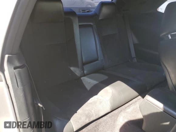 ✅ 2017 Dodge Challenger T/A 392 • VIN: 2C3CDZFJ6HH514646 • Lot: 73401334. Wystawiony na Copart z przebiegiem 63 632 mil. Bezpłatny archiwum sprzedaży aukcyjnych z USA i szczegółowy raport historii pojazdu na DreamBid. Zdjęcie 10.