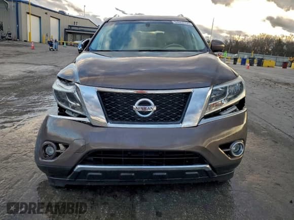 ✅ 2015 Nissan Pathfinder SV • VIN: 5N1AR2MN7FC694202 • Lot: 94052755. Listed on Copart with 131,702 mi. Free auction sales archive from the USA and detailed vehicle history report at DreamBid. Image 5.