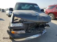 ✅ 2001 Chevrolet Silverado 1500 • VIN: 1GCEC14W01Z181678 • Лот: 76537464. Опубликован ранее на Copart с пробегом Не указан. Бесплатный доступ к архиву аукционных продаж из США и подробный отчёт об истории автомобиля на DreamBid. Изображение 5.