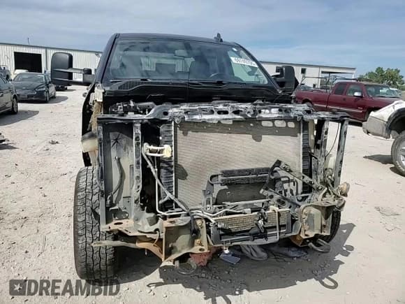 ✅ 2016 Chevrolet Silverado 2500HD LT • VIN: 1GC1KVEG8GF204585 • Lot: 69749705. Wystawiony na Copart z przebiegiem 194 911 mil. Bezpłatny archiwum sprzedaży aukcyjnych z USA i szczegółowy raport historii pojazdu na DreamBid. Zdjęcie 14.