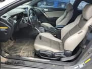 ✅ 2016 Hyundai Genesis Coupe 3.8L Base • VIN: KMHHT6KJ1GU132802 • Lot: 58637395. Wystawiony na Copart z przebiegiem 103 839 mil. Bezpłatny archiwum sprzedaży aukcyjnych z USA i szczegółowy raport historii pojazdu na DreamBid. Zdjęcie 7.