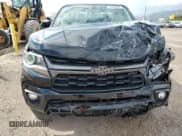 ✅ 2021 Chevrolet Colorado 2WD Z71 • VIN: 1GCGSDEN2M1280928 • Лот: 54603665. Опубликован ранее на Copart с пробегом 26 278 миль. Бесплатный доступ к архиву аукционных продаж из США и подробный отчёт об истории автомобиля на DreamBid. Изображение 5.
