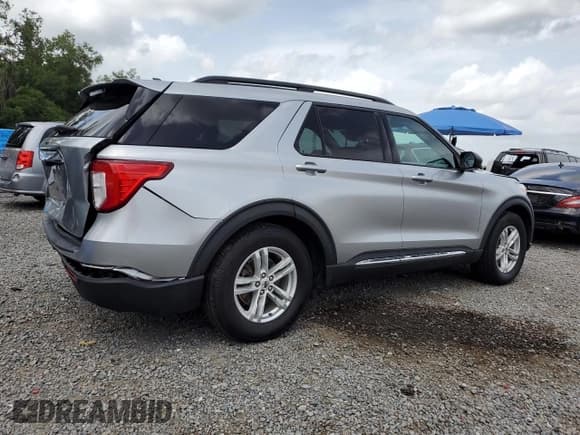 ✅ 2021 Ford Explorer XLT • VIN: 1FMSK7DHXMGB57734 • Lot: 59848085. Wystawiony na Copart z przebiegiem 75 041 mil. Bezpłatny archiwum sprzedaży aukcyjnych z USA i szczegółowy raport historii pojazdu na DreamBid. Zdjęcie 3.