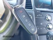 ✅ 2018 Ford Taurus SEL • VIN: 1FAHP2E83JG101072 • Lot: 43774011. Wystawiony na IAAI z przebiegiem 89 613 mil. Bezpłatny archiwum sprzedaży aukcyjnych z USA i szczegółowy raport historii pojazdu na DreamBid. Zdjęcie 11.