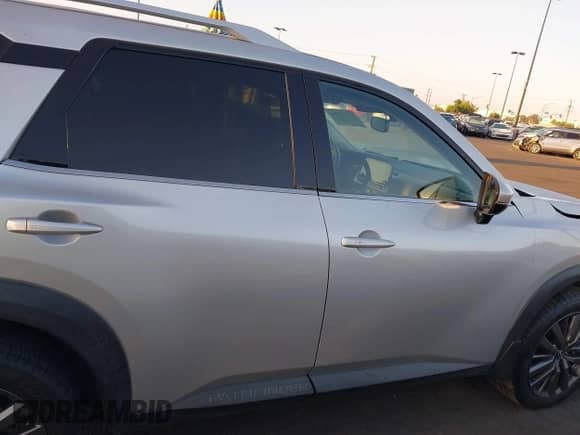 2022 Nissan Pathfinder SL с VIN 5N1DR3CB6NC270227, выставлен на аукционе IAAI как лот 43322854 с пробегом 46 196 миль миль и . История ставок и продаж доступна на DreamBid. Изображение 14.