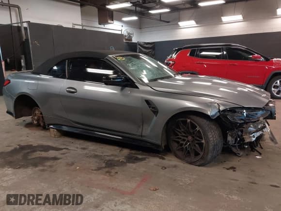 ✅ 2023 BMW M4 Competition xDrive • VIN: WBS33BA01PCL30830 • Lot: 41402469. Listed on IAAI with 21,796 mi. Free auction sales archive from the USA and detailed vehicle history report at DreamBid. Image 1.