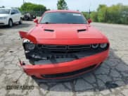 ✅ 2018 Dodge Challenger SXT • VIN: 2C3CDZAG4JH298295 • Lot: 63216974. Wystawiony na Copart z przebiegiem 90 598 mil. Bezpłatny archiwum sprzedaży aukcyjnych z USA i szczegółowy raport historii pojazdu na DreamBid. Zdjęcie 5.