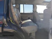 ✅ 2006 Jeep Commander Limited • VIN: 1J8HG58N26C338821 • Lot: 43420430. Wystawiony na IAAI z przebiegiem 224 054 mil. Bezpłatny archiwum sprzedaży aukcyjnych z USA i szczegółowy raport historii pojazdu na DreamBid. Zdjęcie 8.