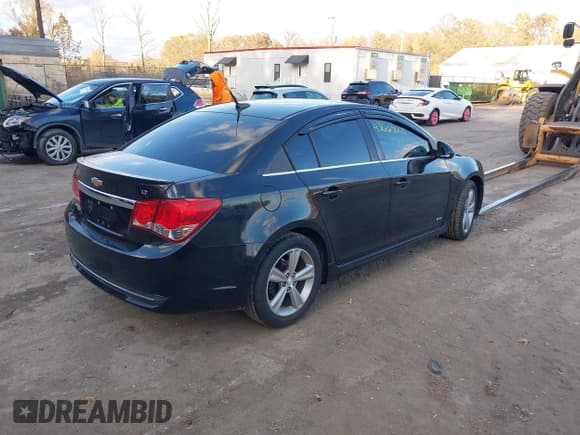 ✅ 2014 Chevrolet Cruze 2LT • VIN: 1G1PE5SB1E7120800 • Лот: 43665006. Опубликован ранее на IAAI с пробегом 131 474 миль. Бесплатный доступ к архиву аукционных продаж из США и подробный отчёт об истории автомобиля на DreamBid. Изображение 4.