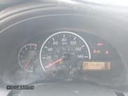 ✅ 2017 Nissan Versa SV • VIN: 3N1CN7APXHL869189 • Lot: 43607034. Wystawiony na IAAI z przebiegiem 174 124 mil. Bezpłatny archiwum sprzedaży aukcyjnych z USA i szczegółowy raport historii pojazdu na DreamBid. Zdjęcie 7.