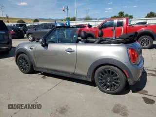 ✅ 2017 MINI Convertible Cooper • VIN: WMWWG5C36H3C99724 • Lot: 69458424. Listed on Copart with 39,978 mi. Free auction sales archive from the USA and detailed vehicle history report at DreamBid. Image 2.