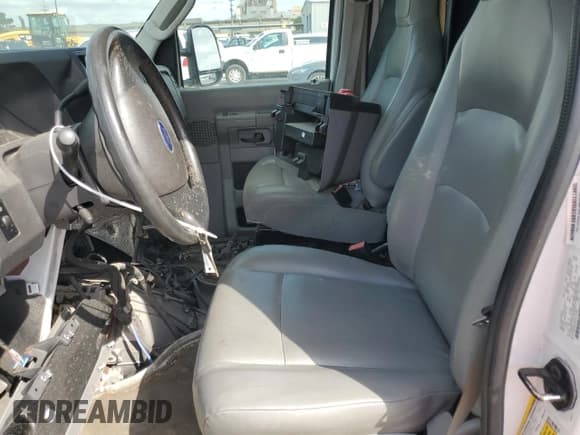 ✅ 2014 Ford Econoline Cargo Commercial • VIN: 1FTNE2EW8EDA11425 • Lot: 56963185. Listed on Copart with Not provided. Free auction sales archive from the USA and detailed vehicle history report at DreamBid. Image 7.