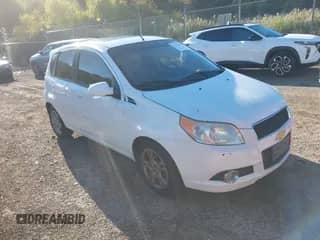 2011 Chevrolet Aveo 2LT z VIN KL1TG6DEXBB120565, wystawiony jako IAAI lot #43403453 z przebiegiem 143 135 mil mil oraz . Historia ofert i sprzedaży dostępna na DreamBid. Obrazek 1.