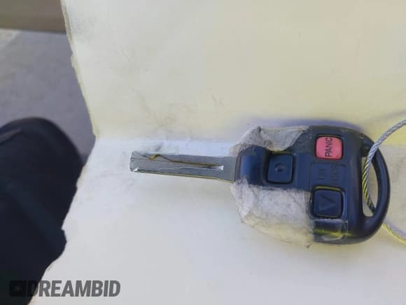 ✅ 2000 Lexus RX 300 • VIN: JT6GF10U0Y0070882 • Лот: 43809034. Опубликован ранее на IAAI с пробегом 165 627 миль. Бесплатный доступ к архиву аукционных продаж из США и подробный отчёт об истории автомобиля на DreamBid. Изображение 11.