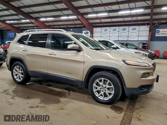 ✅ 2014 Jeep Cherokee Latitude • VIN: 1C4PJMCB3EW186248 • Lot: 96553205. Wystawiony na Copart z przebiegiem 170 423 mil. Bezpłatny archiwum sprzedaży aukcyjnych z USA i szczegółowy raport historii pojazdu na DreamBid. Zdjęcie 4.