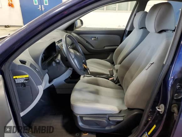 ✅ 2010 Hyundai Elantra GLS • VIN: KMHDU4AD1AU135489 • Lot: 76982124. Wystawiony na Copart z przebiegiem 149 991 mil mil. Skorzystaj z bezpłatnego archiwum sprzedaży aukcyjnych z USA i zobacz szczegółowy raport historii pojazdu na DreamBid. Zdjęcie 7.