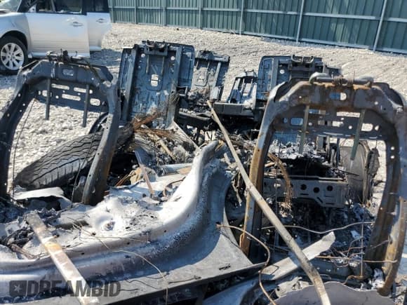 ✅ 2019 Ford Expedition Limited • VIN: 1FMJU2AT2KEA16988 • Лот: 67031875. Опубликован ранее на Copart с пробегом Не указан. Бесплатный доступ к архиву аукционных продаж из США и подробный отчёт об истории автомобиля на DreamBid. Изображение 10.