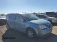 ✅ 2010 Chrysler Town & Country Touring • VIN: 2A4RR5D13AR260410 • Lot: 90798655. Wystawiony na Copart z przebiegiem 161 568 mil. Bezpłatny archiwum sprzedaży aukcyjnych z USA i szczegółowy raport historii pojazdu na DreamBid. Zdjęcie 4.