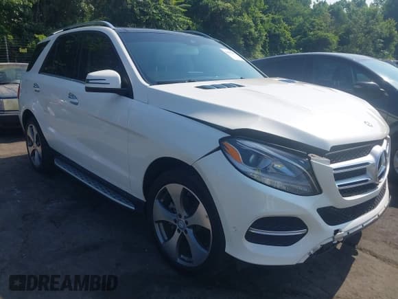 ✅ 2016 Mercedes-Benz GLE 350 • VIN: 4JGDA5JB9GA763209 • Лот: 42605541. Опубликован ранее на IAAI с пробегом 75 461 миль. Бесплатный доступ к архиву аукционных продаж из США и подробный отчёт об истории автомобиля на DreamBid. Изображение 1.