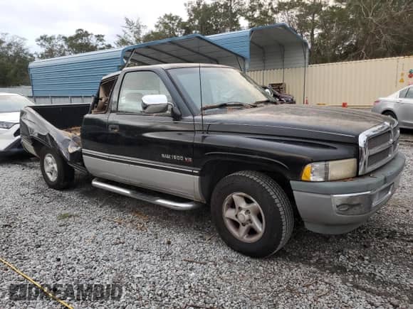 1997 Dodge 1500 z VIN 3B7HC13Y0VG727675, wystawiony jako Copart lot #77764714 z przebiegiem 80 497 mil mil oraz Szkoda całkowita • Salvage title. Historia ofert i sprzedaży dostępna na DreamBid. Obrazek 4.