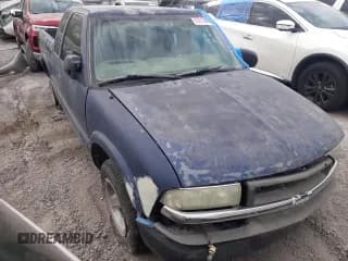 ✅ 2003 Chevrolet S-10 LS • VIN: 1GCCS19X438231731 • Лот: 83910314. Опубликован ранее на Copart с пробегом Не указан. Бесплатный доступ к архиву аукционных продаж из США и подробный отчёт об истории автомобиля на DreamBid. Изображение 4.