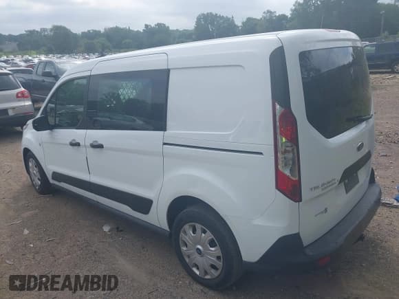 ✅ 2019 Ford Transit Connect XLT • VIN: NM0LE7F25K1384139 • Lot: 42845851. Listed on IAAI with 175,982 mi. Free auction sales archive from the USA and detailed vehicle history report at DreamBid. Image 3.