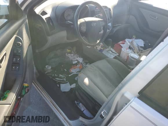 ✅ 2009 Hyundai Elantra GLS • VIN: KMHDU46D89U592465 • Лот: 91002315. Опубликован ранее на Copart с пробегом 141 740 миль. Бесплатный доступ к архиву аукционных продаж из США и подробный отчёт об истории автомобиля на DreamBid. Изображение 8.