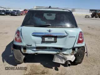 2013 MINI Hardtop with VIN WMWSU3C55DT681697, listed as a Copart auction lot 50325745 with 68,386 mi miles and Salvage title. Bid and sale history available at DreamBid. Image 6.