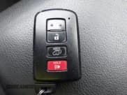 ✅ 2016 Toyota RAV4 SE • VIN: JTMJFREV0GJ078214 • Лот: 43563855. Опубликован ранее на IAAI с пробегом 105 983 миль. Бесплатный доступ к архиву аукционных продаж из США и подробный отчёт об истории автомобиля на DreamBid. Изображение 11.