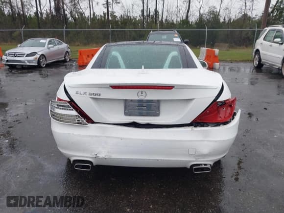 ✅ 2016 Mercedes-Benz SLK 300 • VIN: WDDPK3JA5GF125784 • Lot: 41618653. Listed on IAAI with 81,265 mi. Free auction sales archive from the USA and detailed vehicle history report at DreamBid. Image 17.