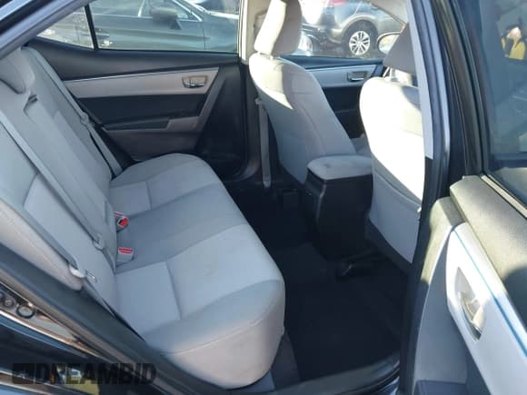 ✅ 2015 Toyota Corolla S Plus • VIN: 5YFBURHE3FP263194 • Лот: 43603036. Опубликован ранее на IAAI с пробегом 92 561 миль. Бесплатный доступ к архиву аукционных продаж из США и подробный отчёт об истории автомобиля на DreamBid. Изображение 8.