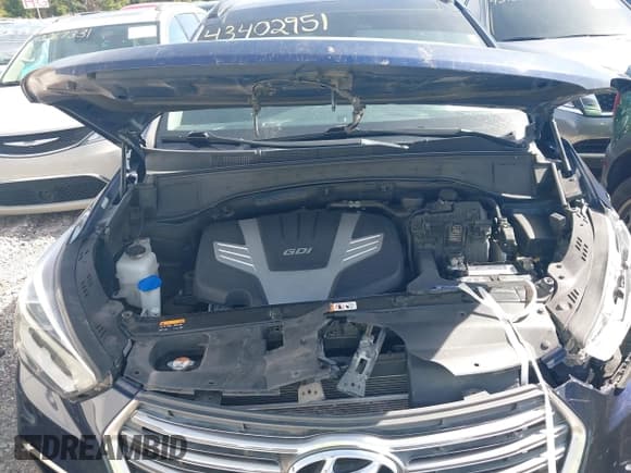 ✅ 2018 Hyundai Santa Fe SE Ultimate • VIN: KM8SRDHF0JU261939 • Lot: 43402951. Wystawiony na IAAI z przebiegiem Nie podano. Bezpłatny archiwum sprzedaży aukcyjnych z USA i szczegółowy raport historii pojazdu na DreamBid. Zdjęcie 10.