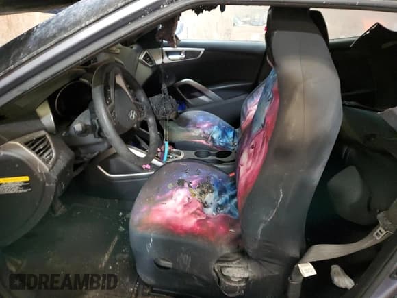 ✅ 2013 Hyundai Veloster w/Black Int • VIN: KMHTC6AD7DU162534 • Lot: 54061425. Listed on Copart with Not provided. Free auction sales archive from the USA and detailed vehicle history report at DreamBid. Image 7.