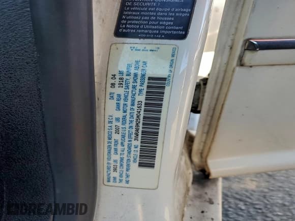 ✅ 2005 Volkswagen Jetta GL • VIN: 3VWRA69M25M041633 • Lot: 93961935. Listed on Copart with 163,270 mi. Free auction sales archive from the USA and detailed vehicle history report at DreamBid. Image 12.